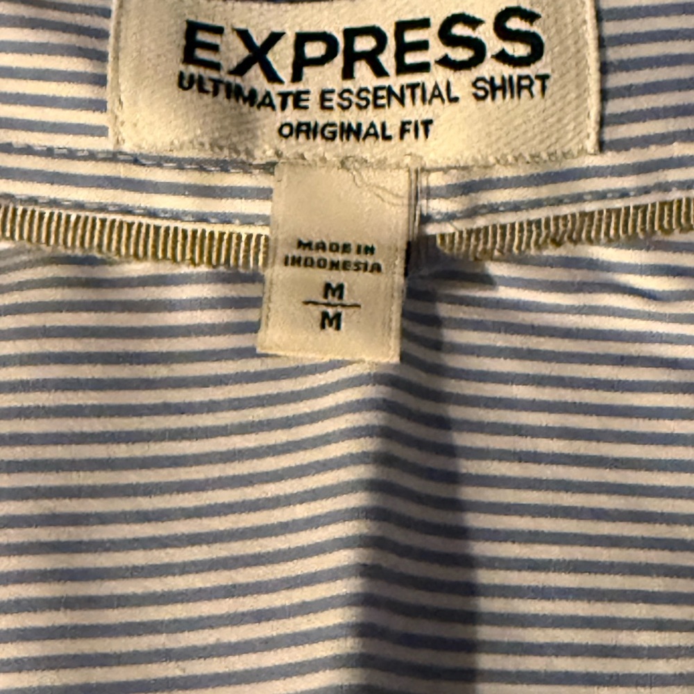 Express Button Up - Picture 2 of 2
